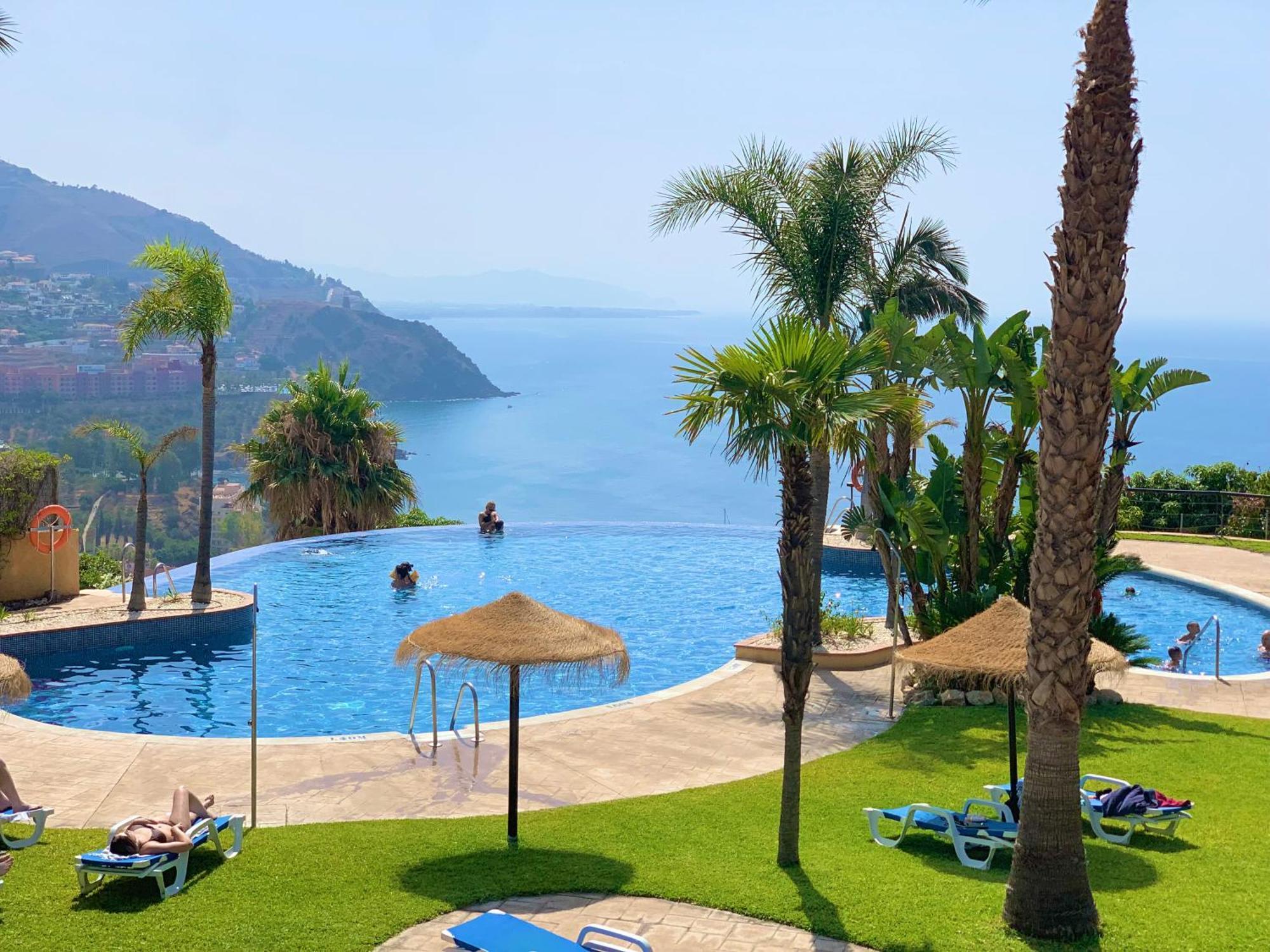 Villa Adosado Con Piscina A 5 Minutos De La Playa Almuñécar Exterior foto